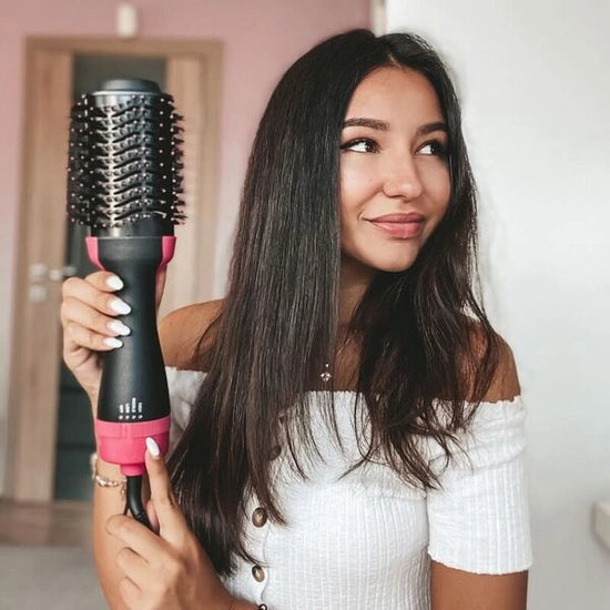 ЧЕШЕЛ ЗА СУШЕЊЕ И СТИЛИЗИРАЊЕ НА КОСА